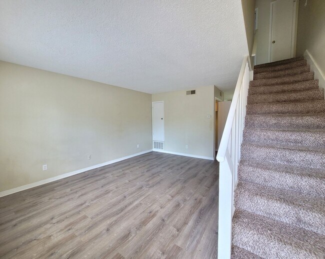 Foto del edificio - 2155 Schwab Ct