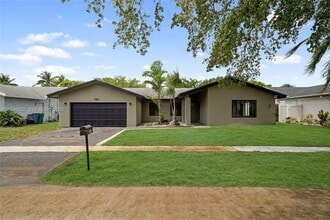 Building Photo - 7201 NW 46th Ct