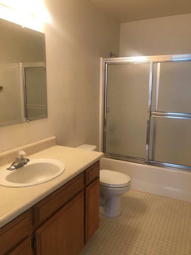 Foto del edificio - Charming 2 bedroom, 2 bath in Medford!