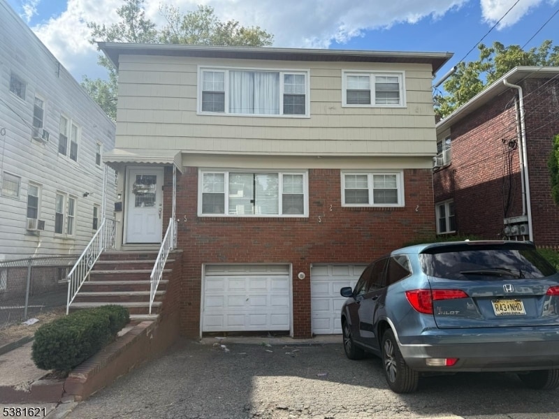Foto principal - 105 Norwood St