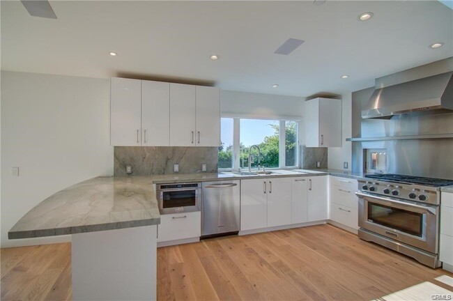 Foto del edificio - 2880 Chateau Way