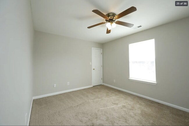 Foto del edificio - 4014 Springfield Creek Dr