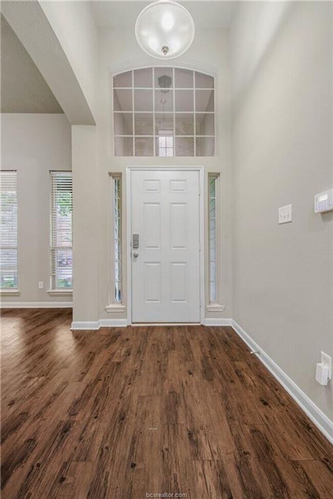 Foto del edificio - Available NOW! 3/2 in highly desirable Creek Meadows!!