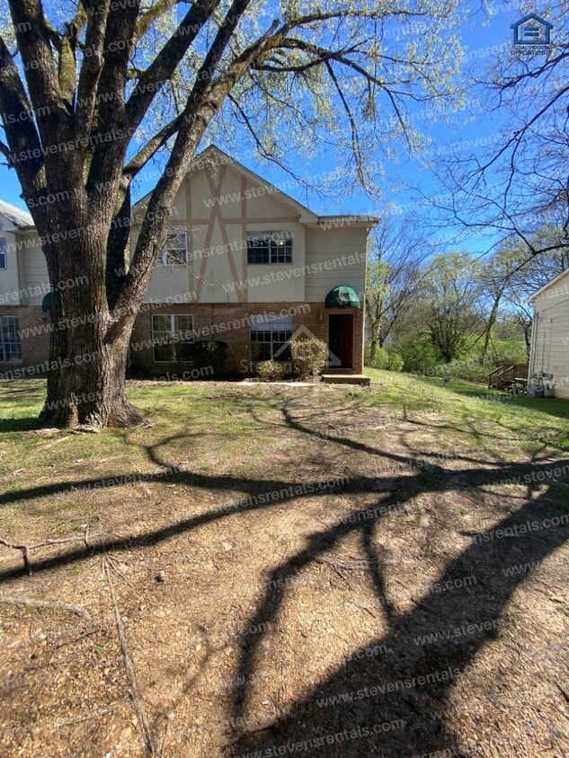 Primary Photo - 4142 Willard Dr