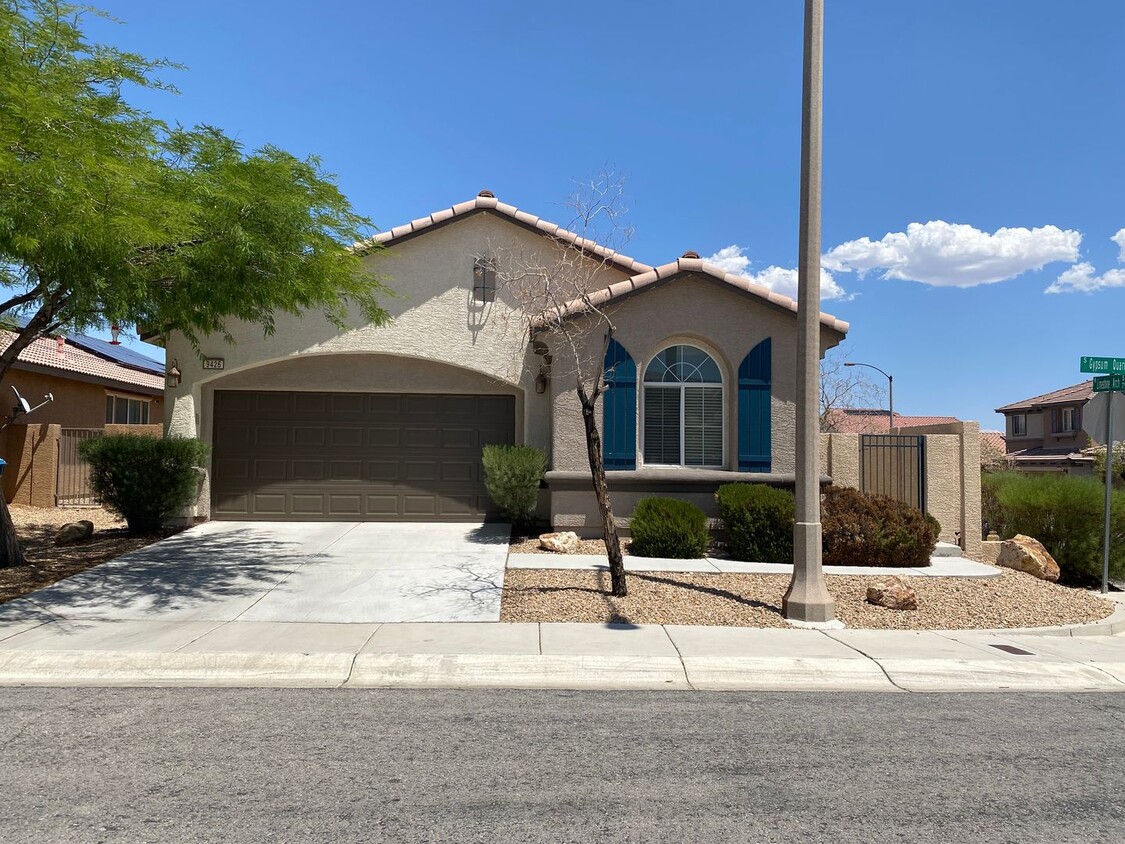 Primary Photo - Beautiful 3 bed/2 bath home located in the...