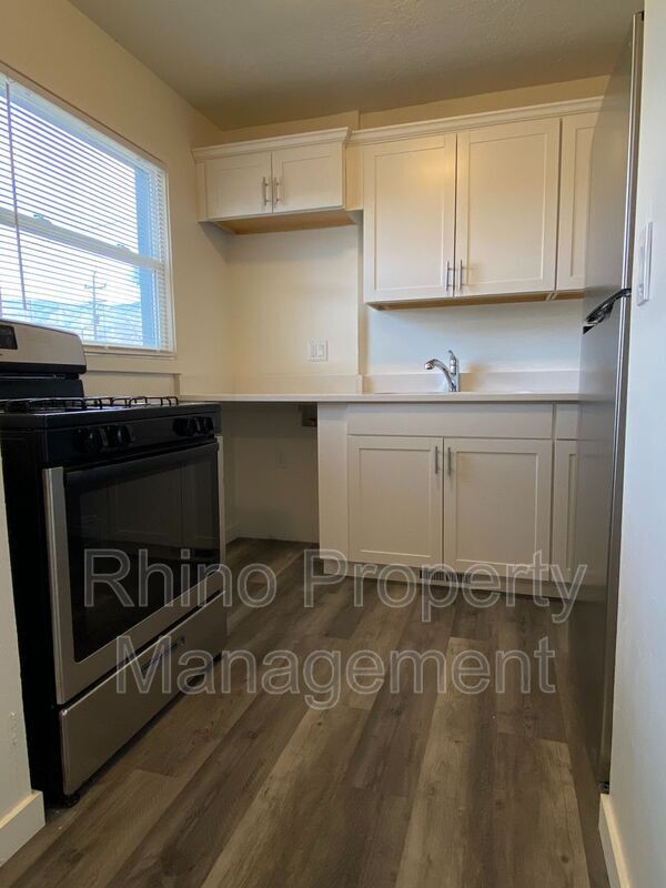 Building Photo - 1094 W 1520 N