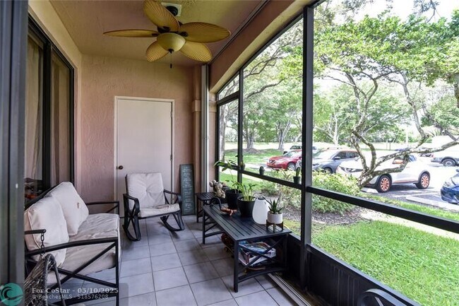 Foto del edificio - 15880 SW 3rd St