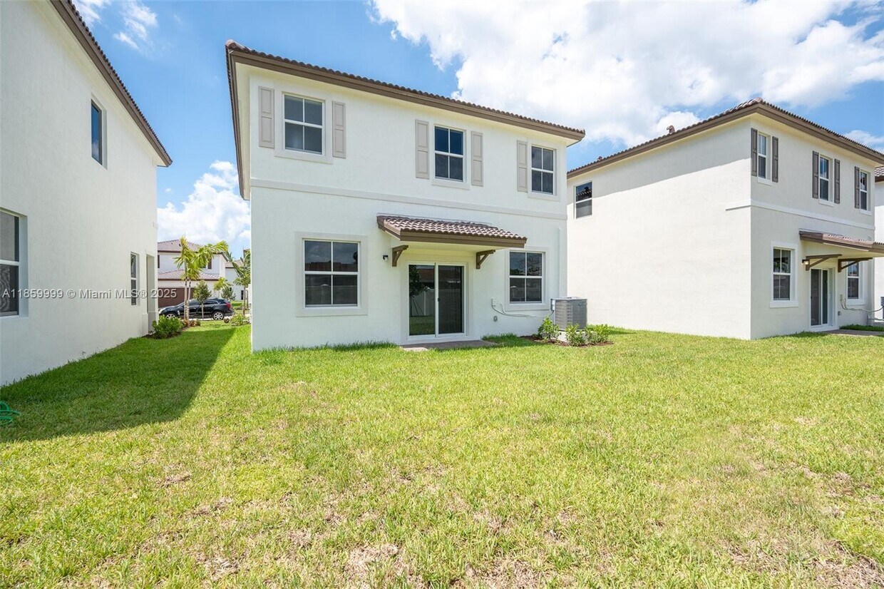 Primary Photo - 2637 SE 24th Ct