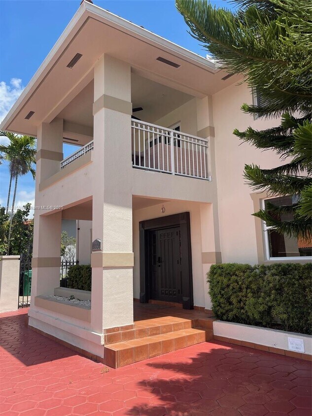 Foto principal - 10006 SW 26th Terrace