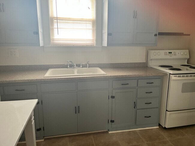 Kitchen - 56 Brewster St