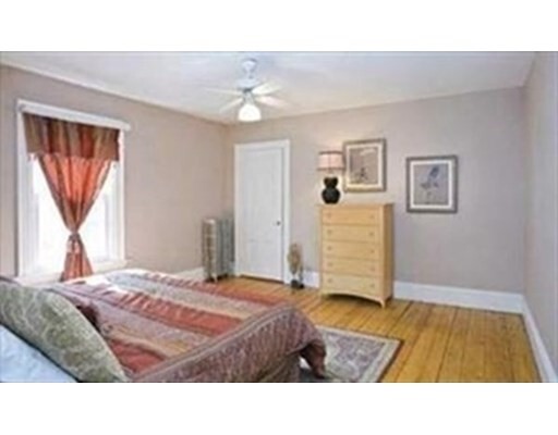Building Photo - 112 Newtonville Ave