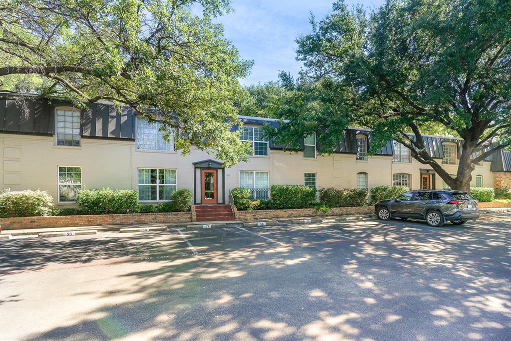 Foto principal - 5222 Fleetwood Oaks Ave