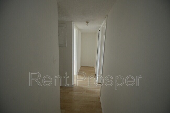 Foto del edificio - 2773 L B McLeod Rd