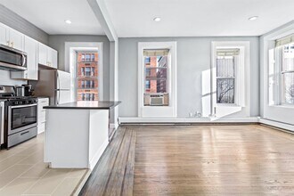 Building Photo - 200 Hudson St