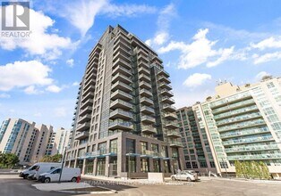 Building Photo - 1606 Charles St