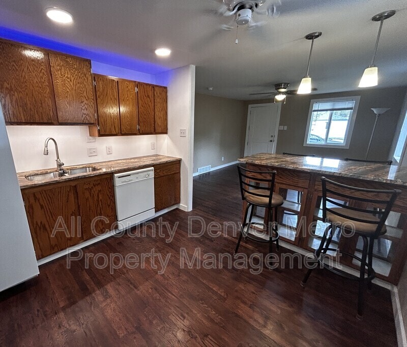 Photo - 6915 W 55th Place