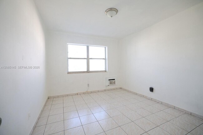 Foto del edificio - 770 83rd St
