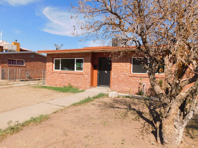 Building Photo - 8308 Capitan Cir