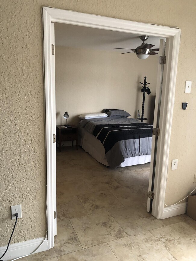 Foto del edificio - 2851 N Oakland Forest Dr