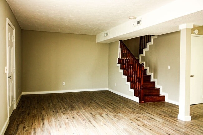 Photo - 3 bed 2.5 bath in East Brainerd Townhome