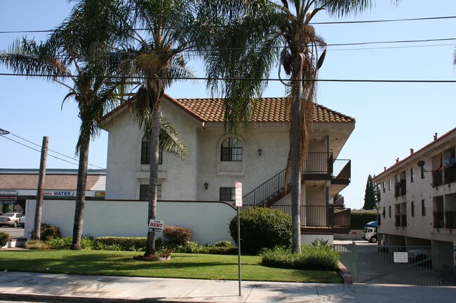 Foto del edificio - 2540 W Lincoln Ave