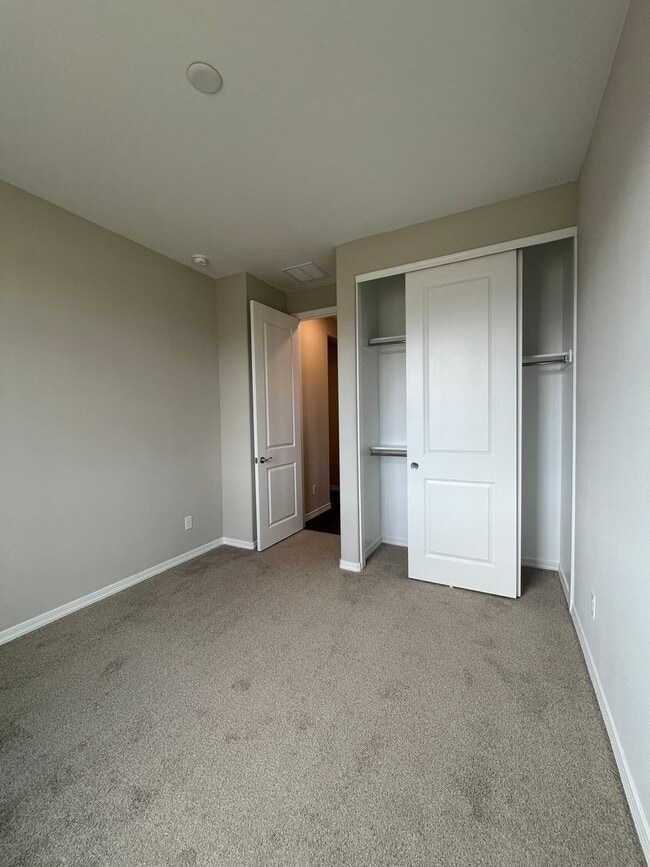 Building Photo - Brand New Home In Pronghorn Ranch!