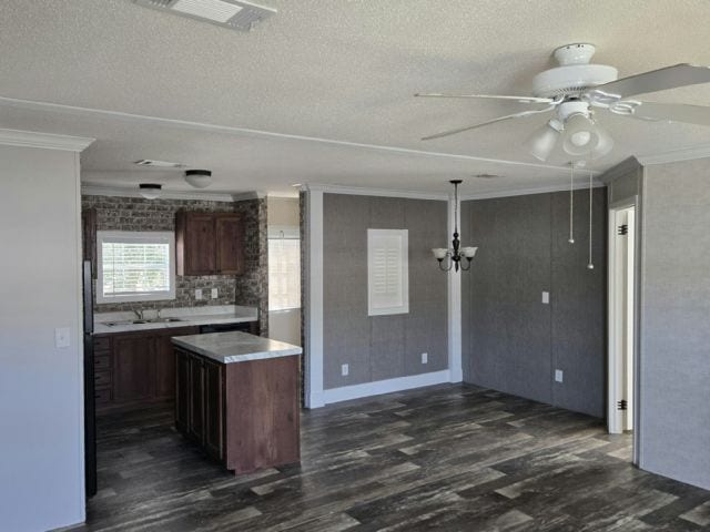 Building Photo - 1219 51st Ave E