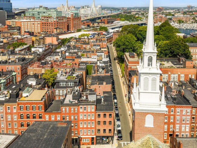 Foto del edificio - 176 Salem St