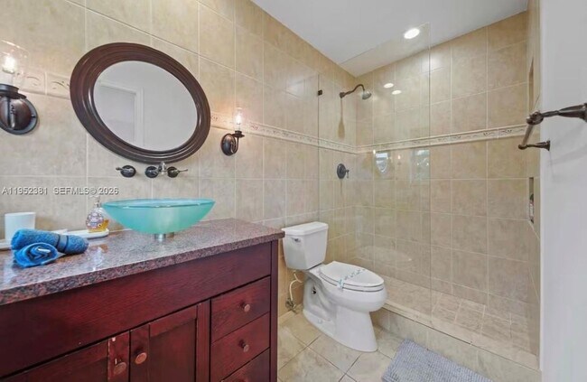 Foto del edificio - 2424 NE 9th St