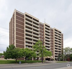 Building Photo - Villa Nova