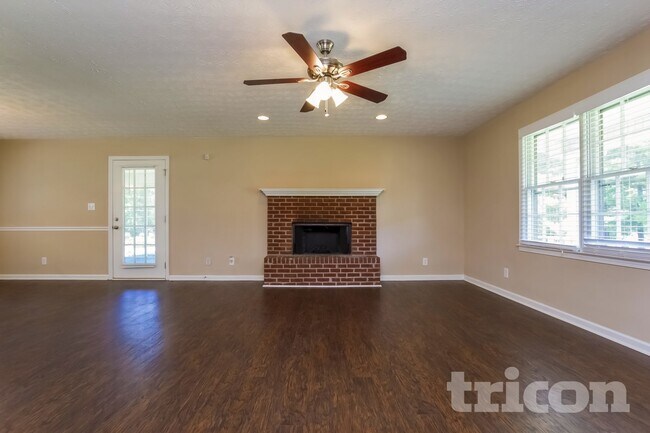 Foto del edificio - 2318 Lawrenceville-Suwanee Rd