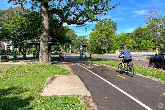Cyclists can ride along the nearby Grand Rounds Scenic Byway and the Minneapolis Diagonal Trail.