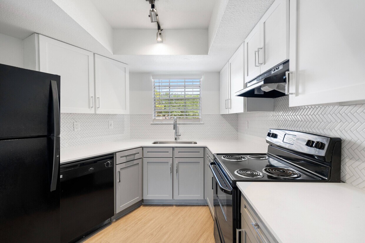 12903 Brant Rock Dr, Houston, TX 77082