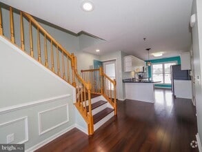 Building Photo - 9 Owens Landing Ct