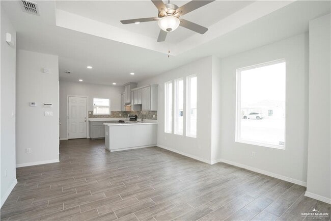 Building Photo - 33 Puffin Ave