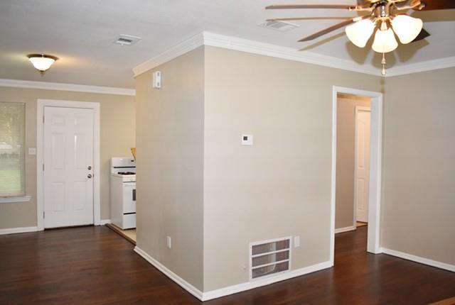 Foto del edificio - 1225 E 15th St