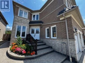 Building Photo - 5503 Landsborough Ave