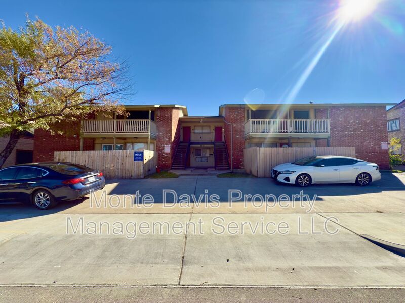 Primary Photo - 8907 Parkfield Dr