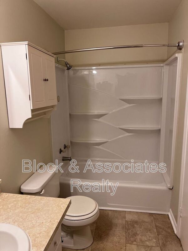 Foto del edificio - 1503 Glenridge Rd