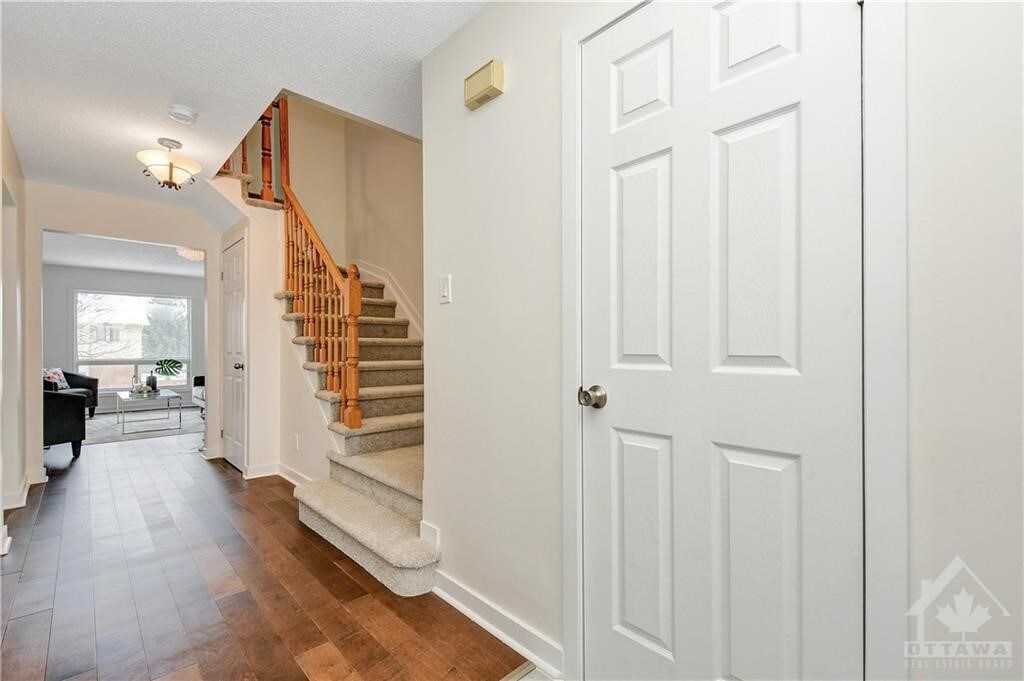 Primary Photo - 34 Cedarock Dr