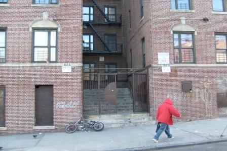 Primary Photo - 625-627 Manida St