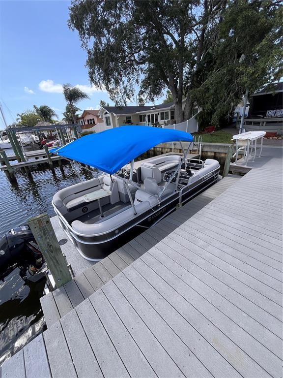 Foto del edificio - 378 Westwinds Dr