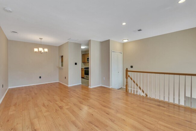 Foto del edificio - 1041 Cumberland Ct
