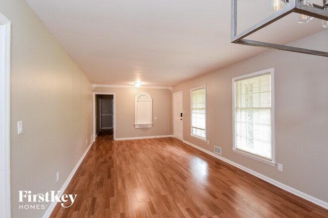 Foto del edificio - 1917 Annette Ln SW