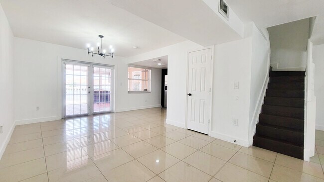 Building Photo - 5320 W 26th Ave