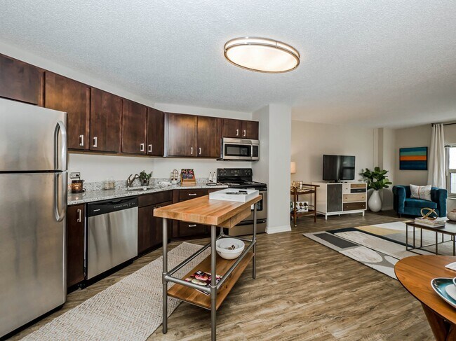 Foto del edificio - 838 N State St