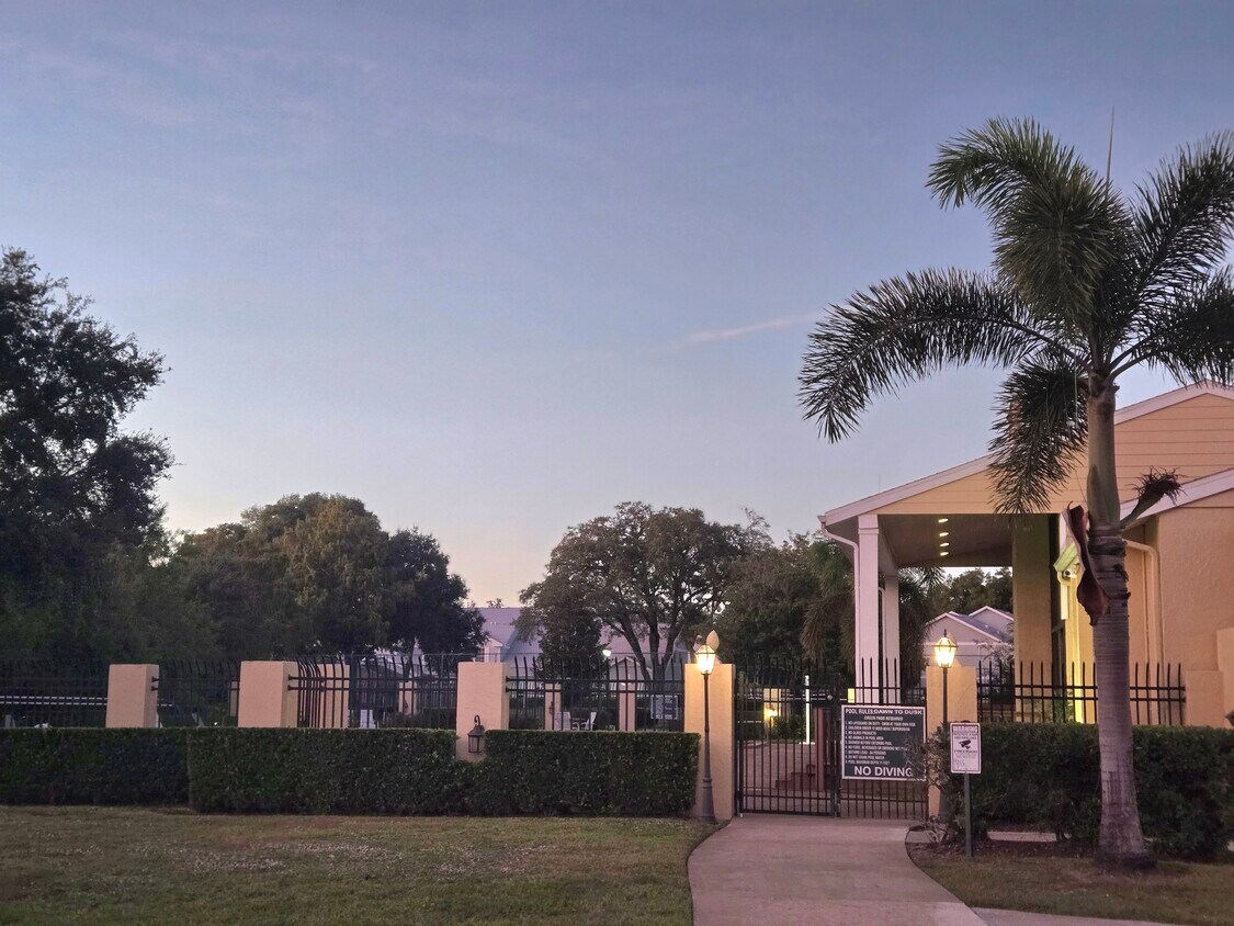 Photo - 5347 Emerald Isle Dr (Orlando, FL)