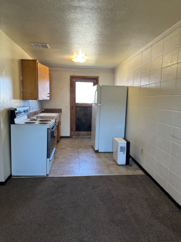 Primary Photo - 1006 W Pear Ave