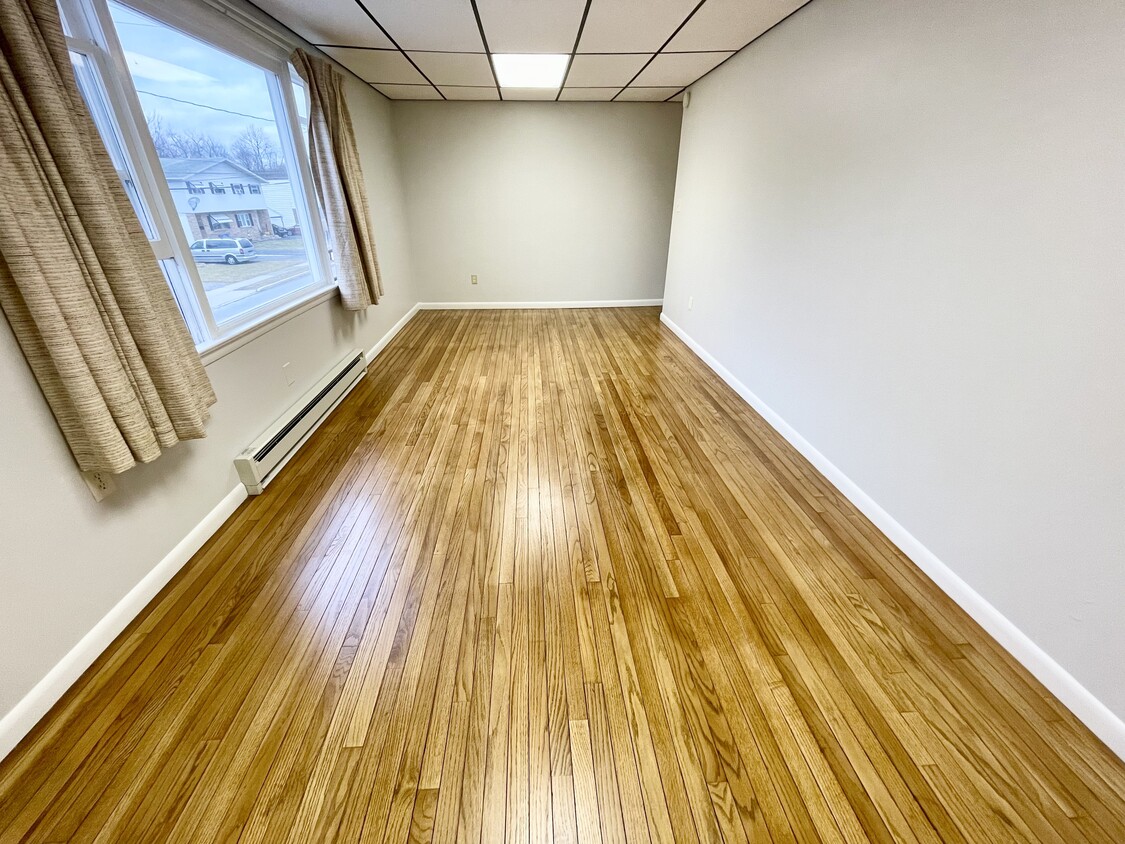 Living Room - 176 E Bacon St