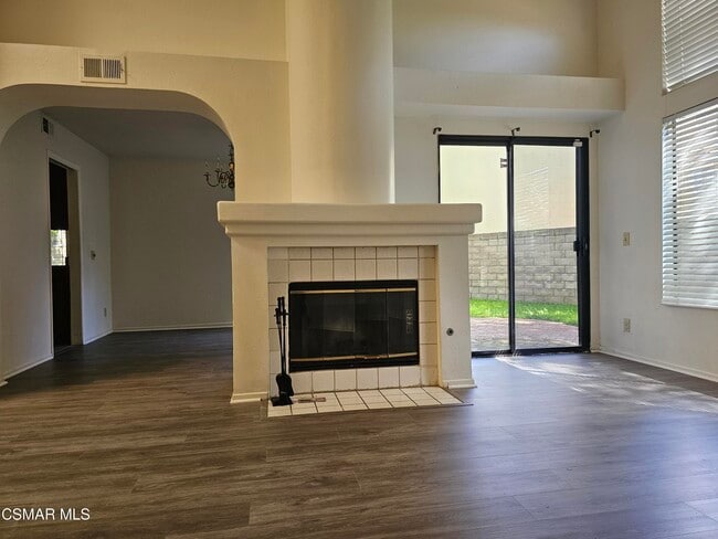 Building Photo - 2752 Annandale Ln